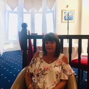 Meet your Posher, Ellen